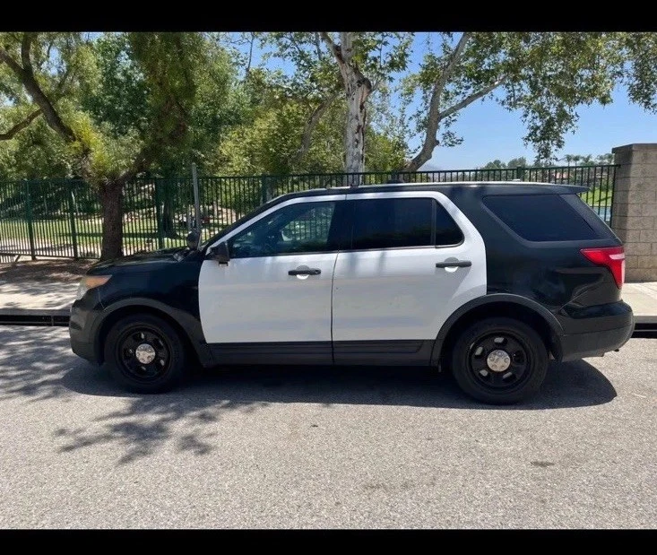 2015 Ford Explorer 5th Gen - Image 2 of 21