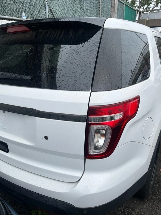 2015 Ford Explorer 5th Gen - Image 5 of 8