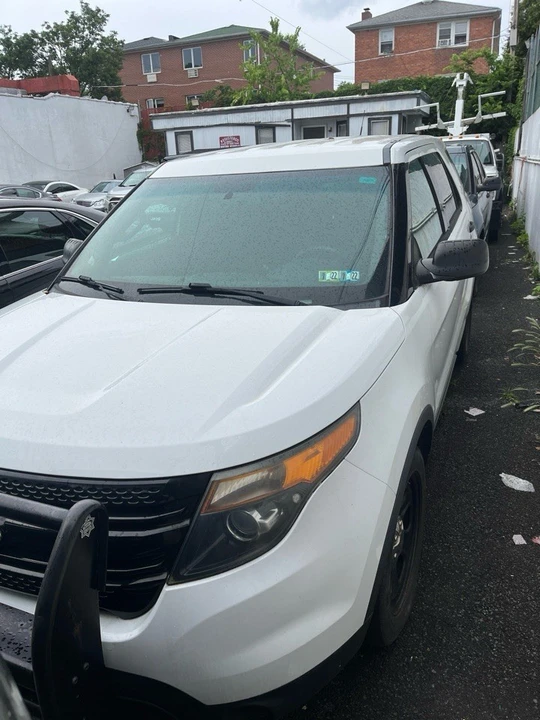 2015 Ford Explorer 5th Gen - Image 4 of 8