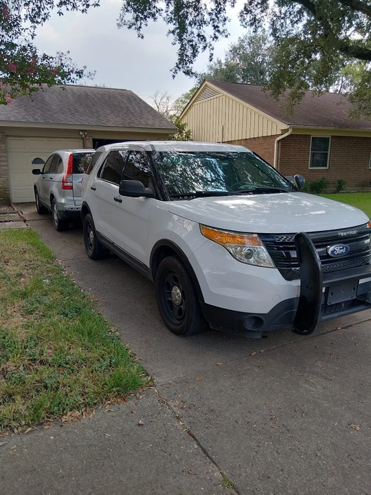 2015 Ford Explorer 5th Gen - Image 2 of 16