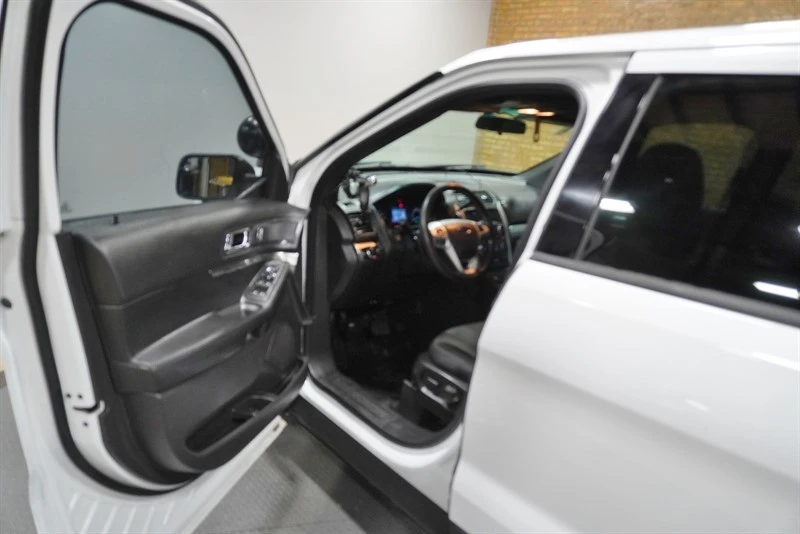2015 Ford Explorer 5th Gen - Image 19 of 21