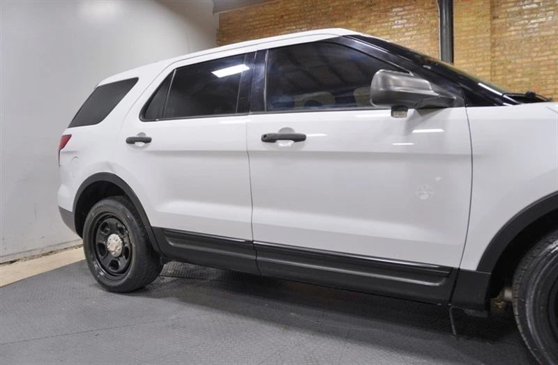 2015 Ford Explorer 5th Gen - Image 9 of 12