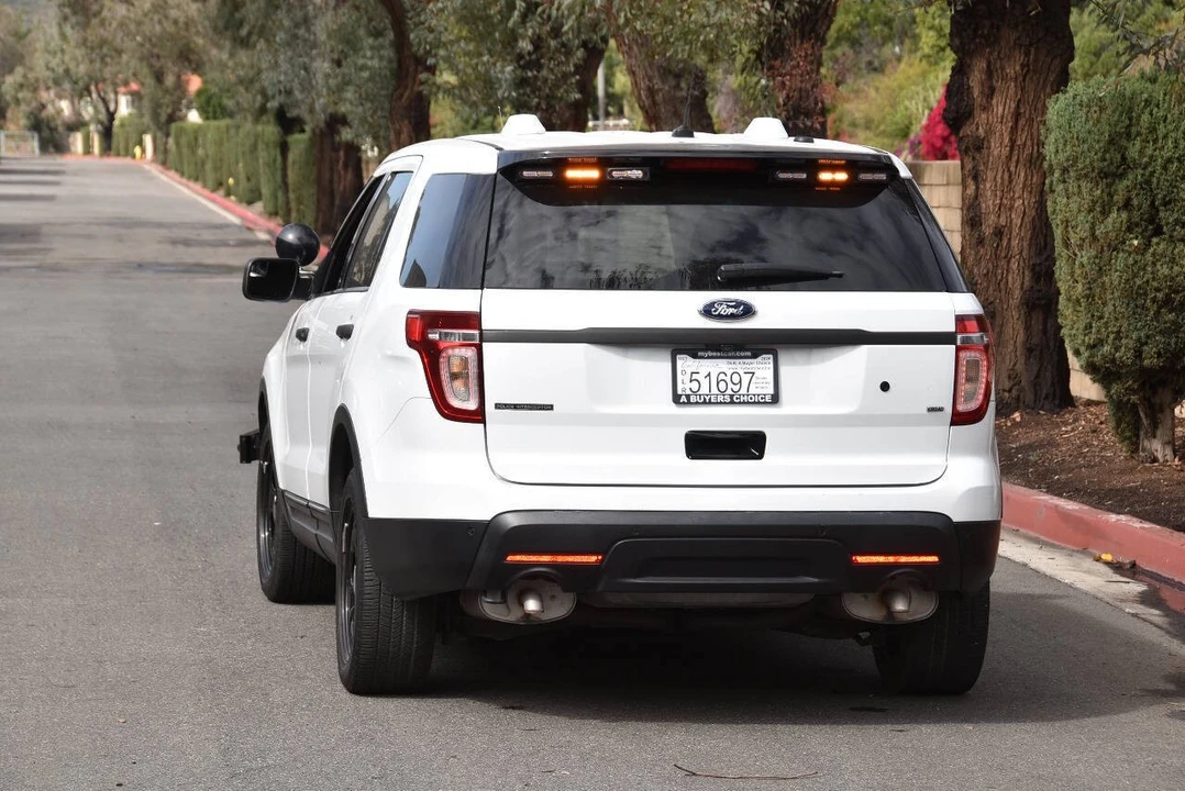 2015 Ford Explorer 5th Gen - Image 10 of 21