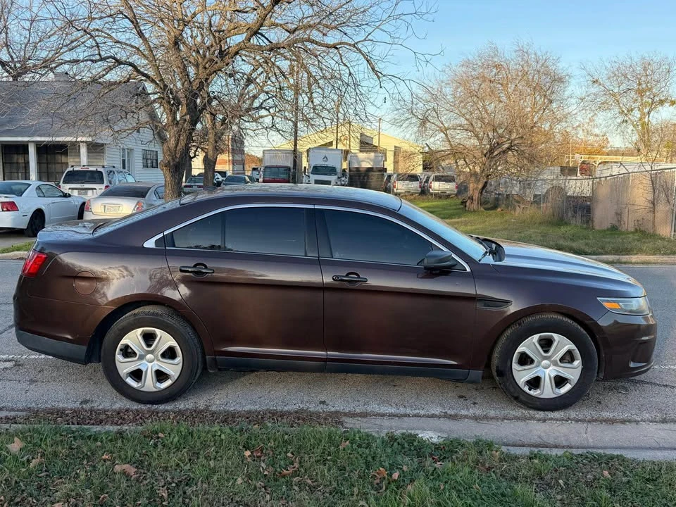 2015 Ford Taurus 6th Gen - Image 2 of 8