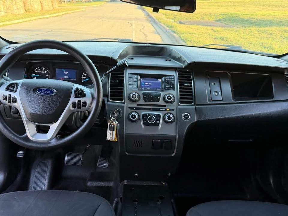 2015 Ford Taurus 6th Gen - Image 7 of 8