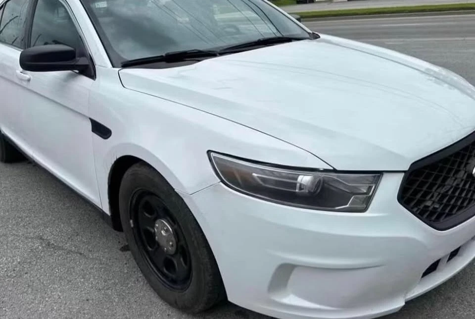 2015 Ford Taurus 6th Gen - Image 7 of 10