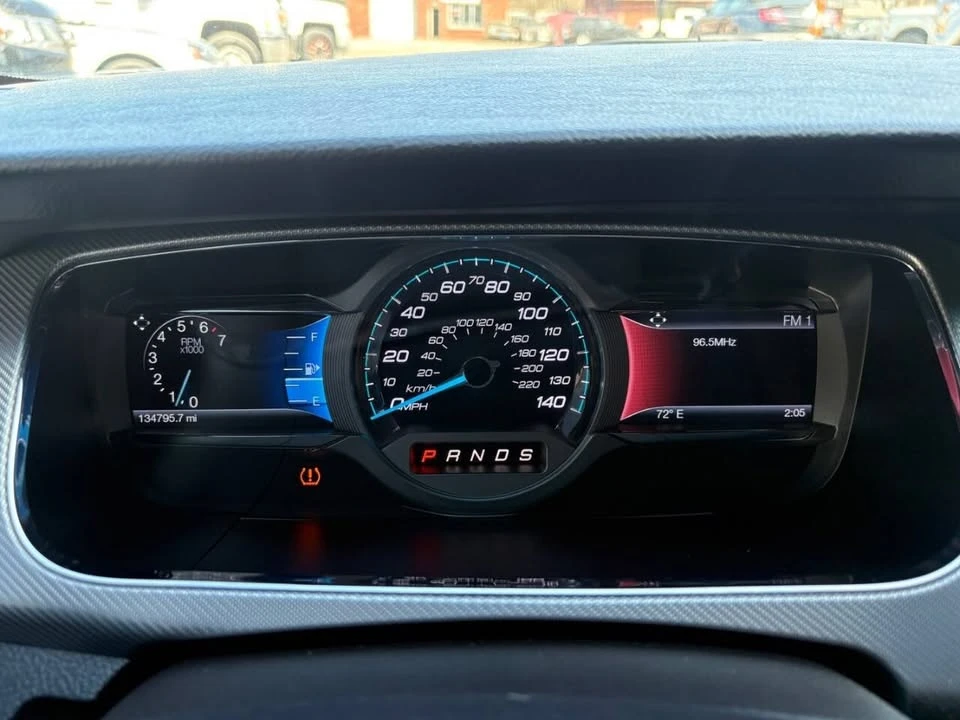 2015 Ford Taurus 6th Gen - Image 19 of 20