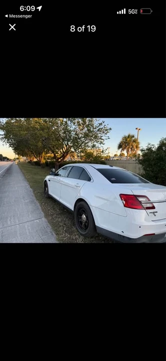 2015 Ford Taurus 6th Gen - Image 14 of 20