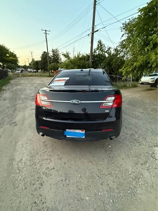2015 Ford Taurus 6th Gen - Image 5 of 10