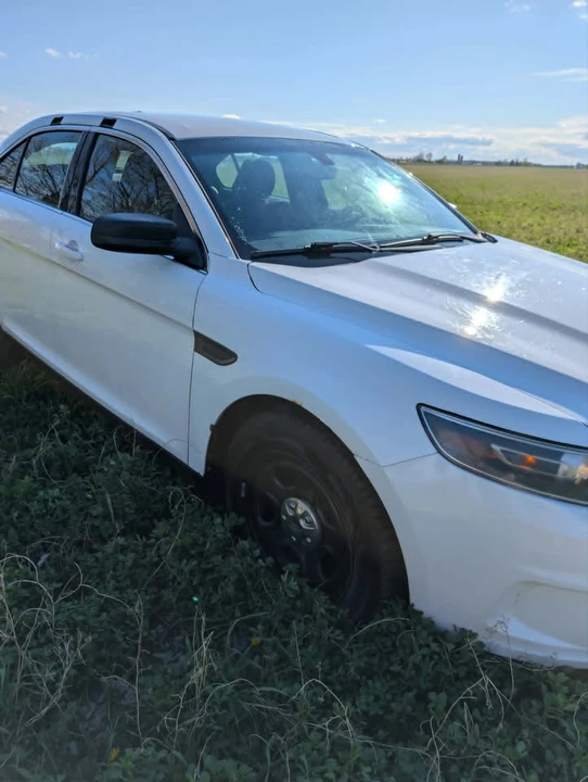 2015 Ford Taurus 6th Gen - Image 2 of 17