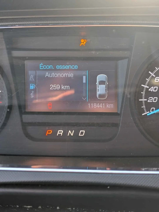 2015 Ford Taurus 6th Gen - Image 15 of 17