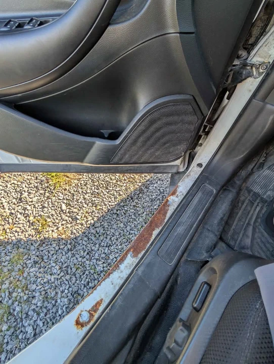 2015 Ford Taurus 6th Gen - Image 16 of 17