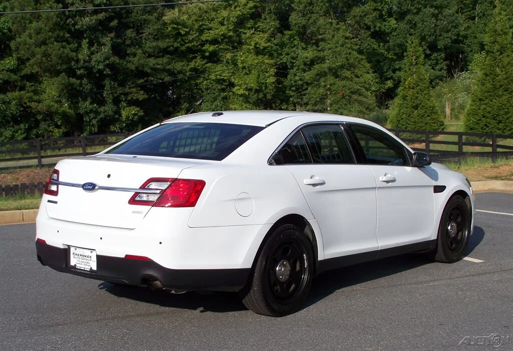 2015 Ford Taurus 6th Gen - Image 4 of 12