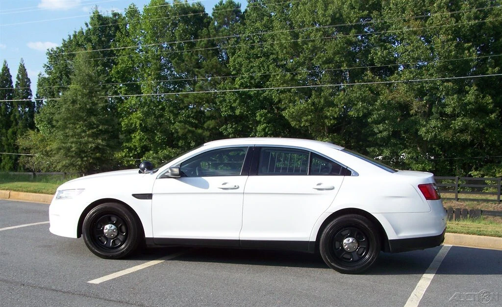 2015 Ford Taurus 6th Gen - Image 6 of 12