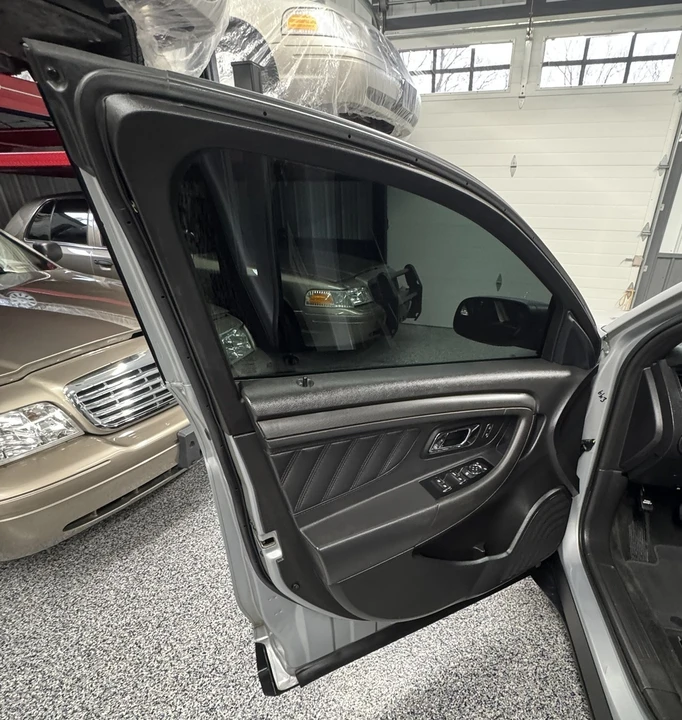 2015 Ford Taurus 6th Gen - Image 11 of 28