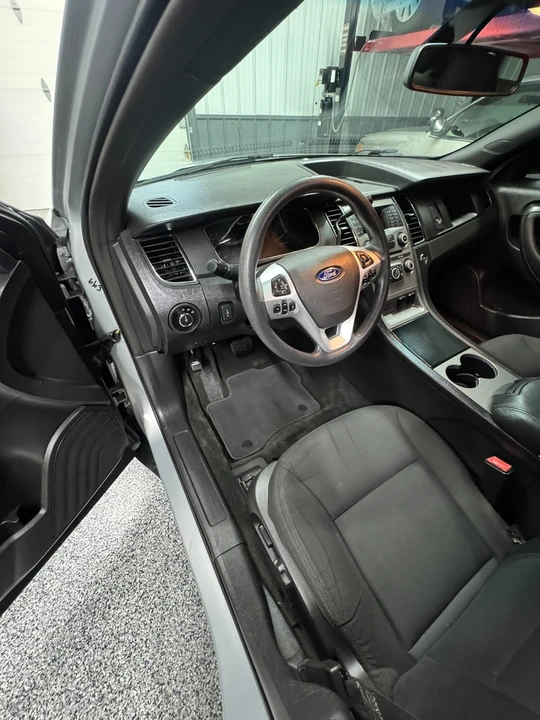 2015 Ford Taurus 6th Gen - Image 13 of 28
