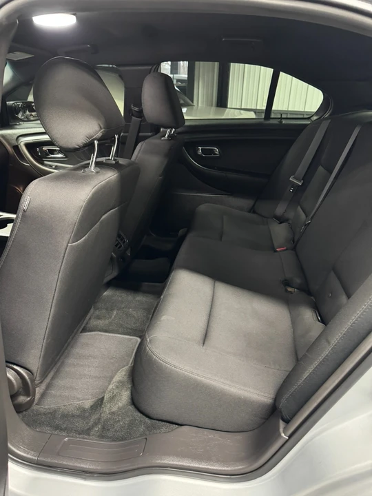 2015 Ford Taurus 6th Gen - Image 18 of 28