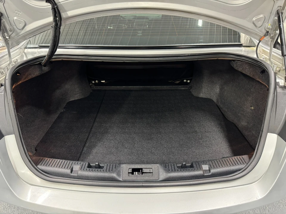 2015 Ford Taurus 6th Gen - Image 25 of 28