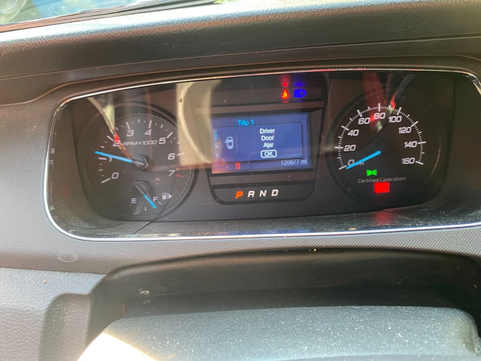 2015 Ford Taurus 6th Gen - Image 15 of 16