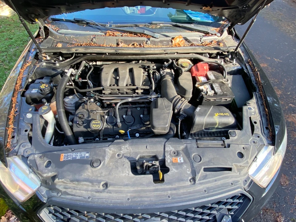 2015 Ford Taurus 6th Gen - Image 14 of 16