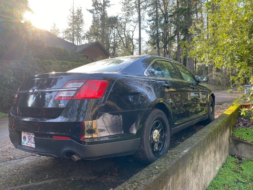 2015 Ford Taurus 6th Gen - Image 5 of 16