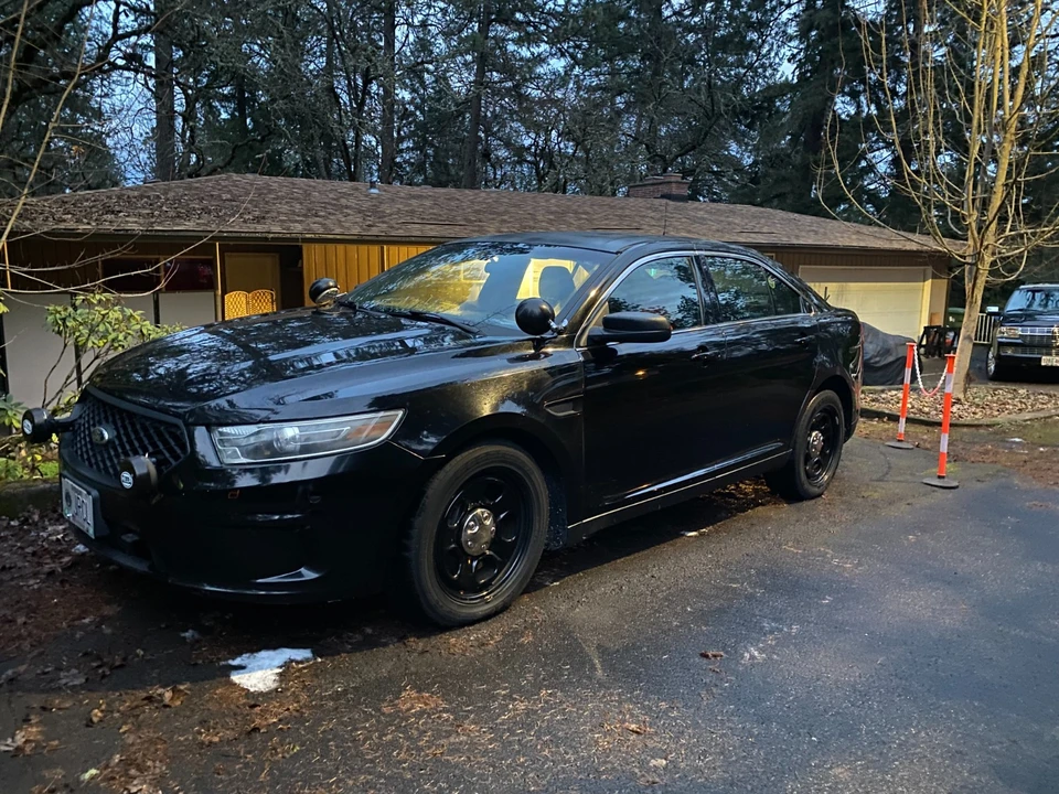 2015 Ford Taurus 6th Gen - Image 4 of 16