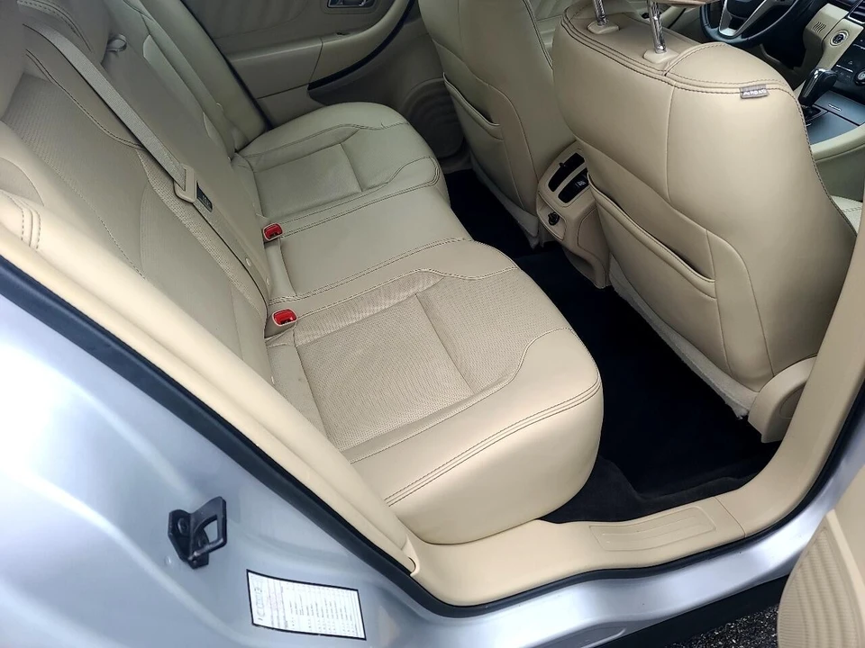 2015 Ford Taurus 6th Gen - Image 14 of 21