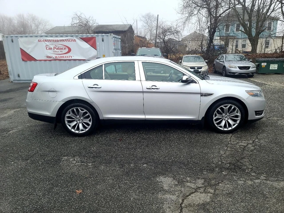 2015 Ford Taurus 6th Gen - Image 8 of 21