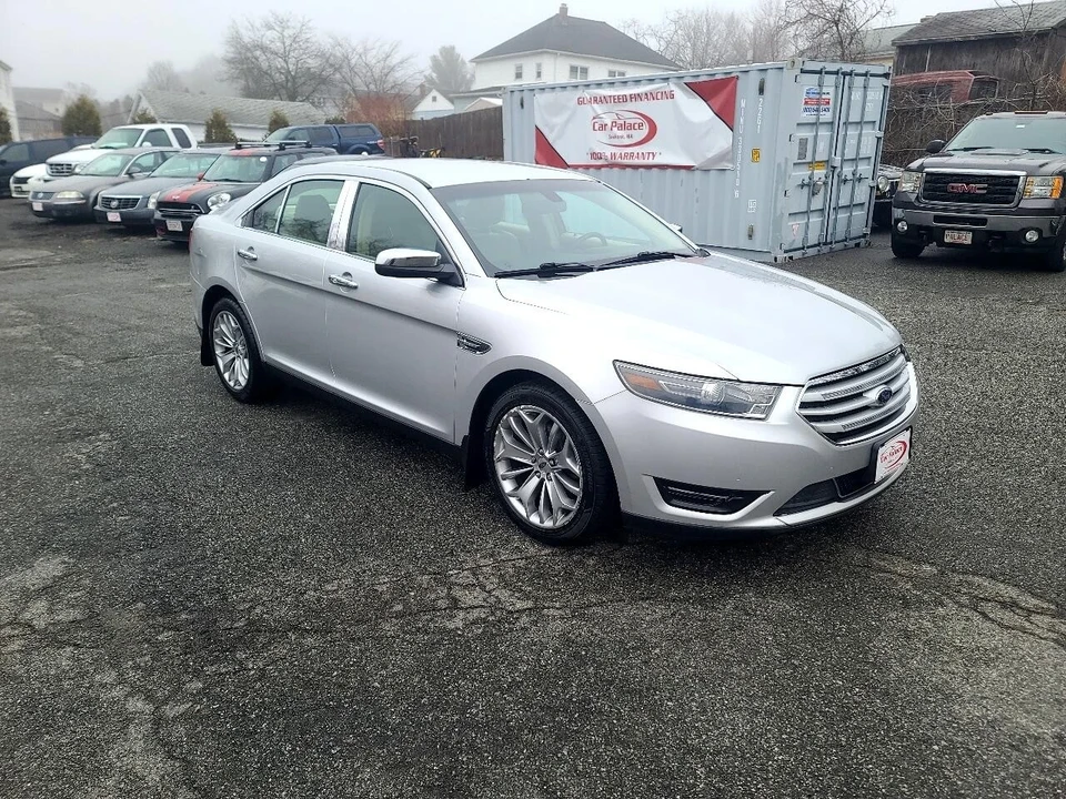 2015 Ford Taurus 6th Gen - Image 9 of 21