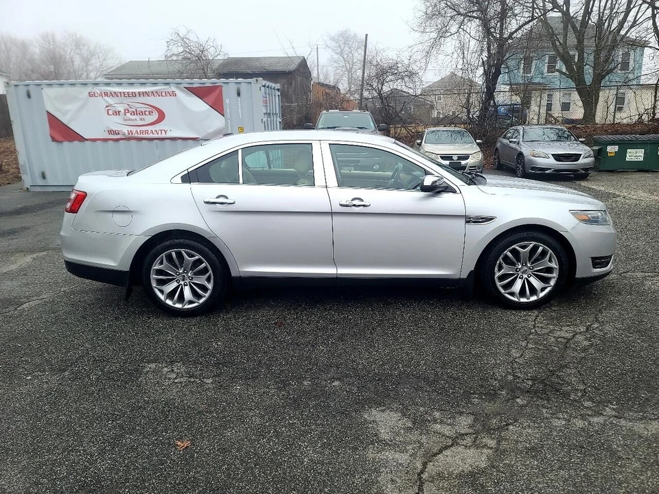 2015 Ford Taurus 6th Gen - Image 8 of 21