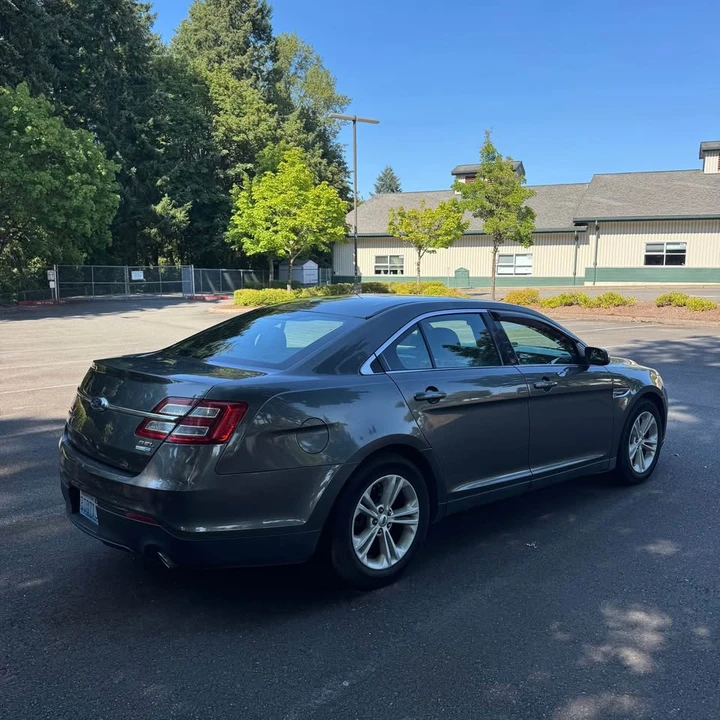 2015 Ford Taurus 6th Gen - Image 5 of 11