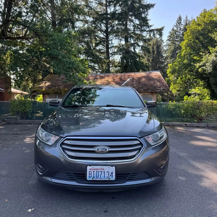 2015 Ford Taurus 6th Gen - Image 2 of 11