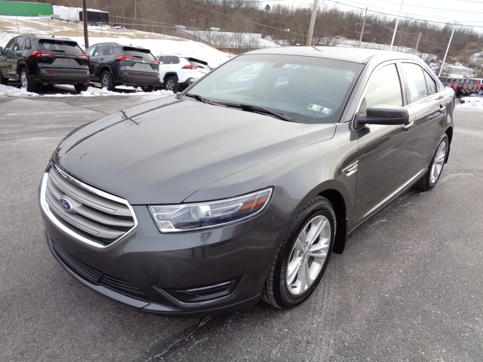 2015 Ford Taurus 6th Gen - Image 8 of 21