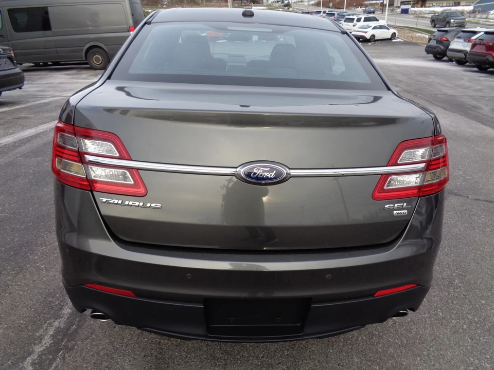 2015 Ford Taurus 6th Gen - Image 5 of 21