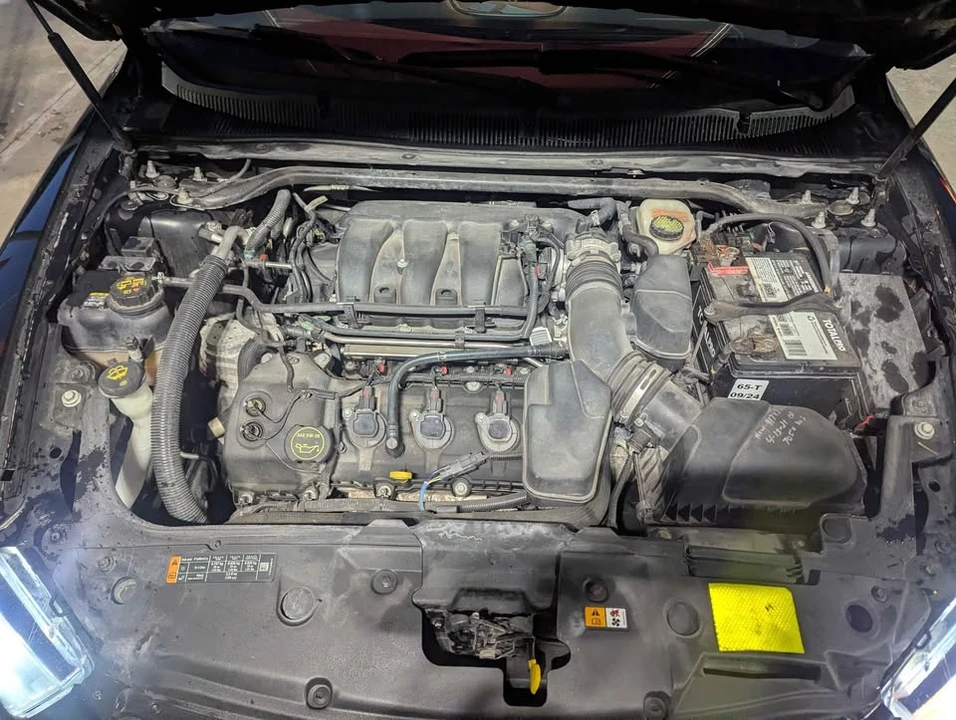 2015 Ford Taurus 6th Gen - Image 6 of 6