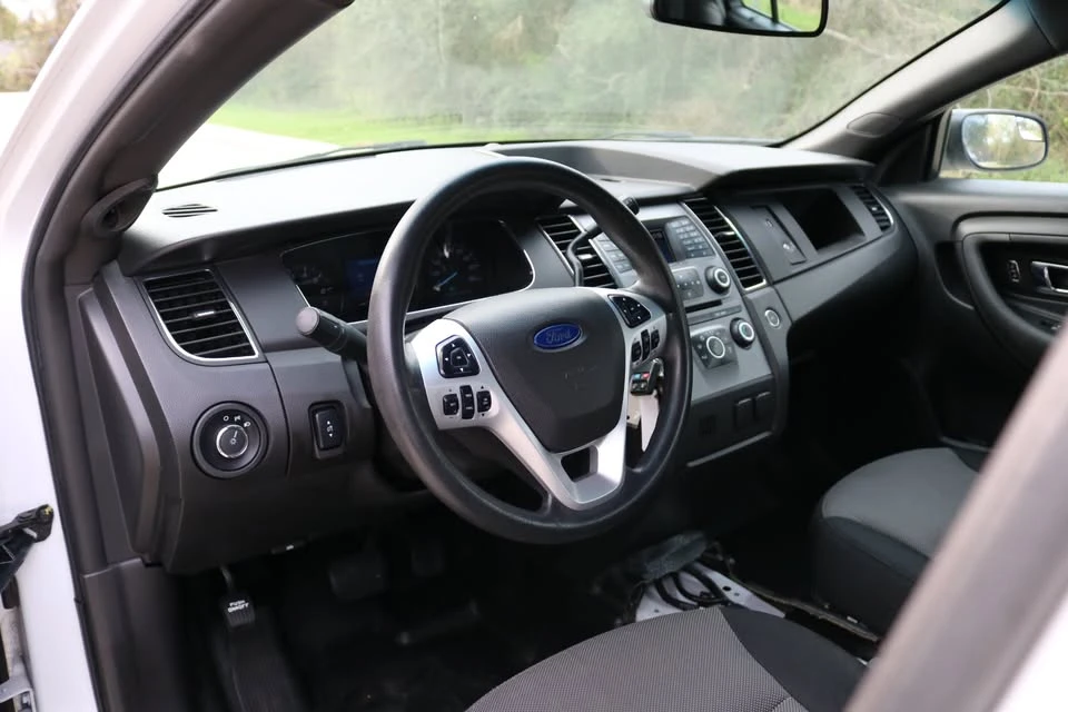 2015 Ford Taurus 6th Gen - Image 11 of 20