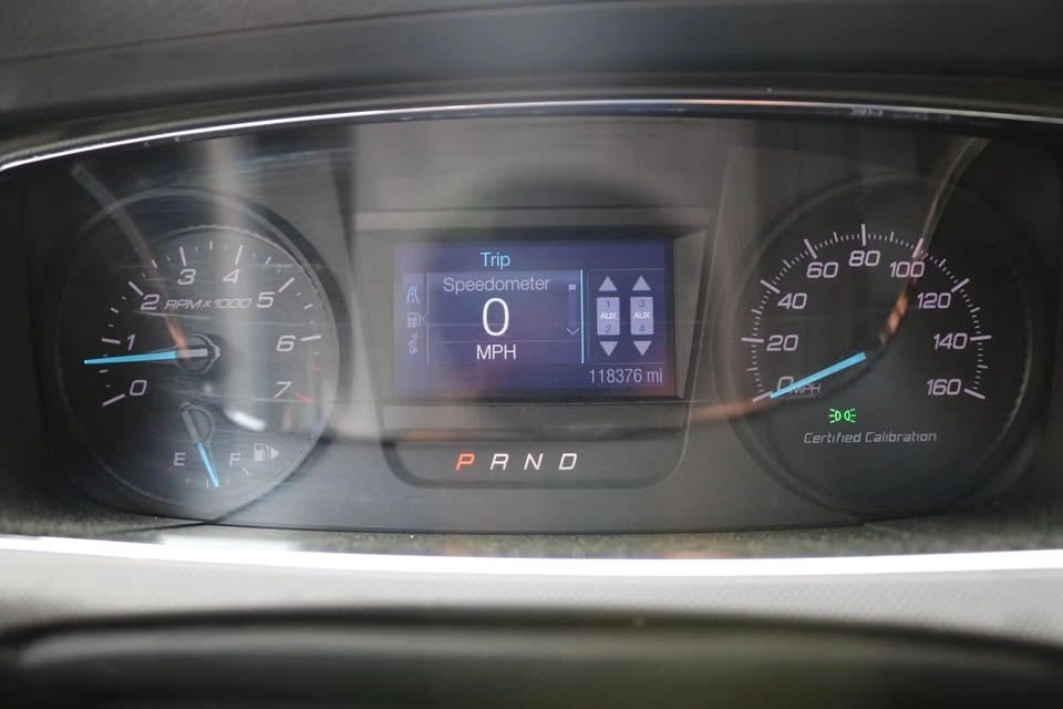 2015 Ford Taurus 6th Gen - Image 13 of 20