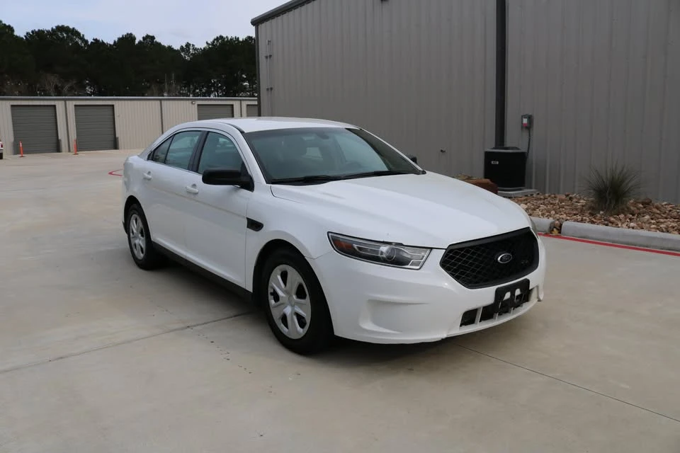 2015 Ford Taurus 6th Gen - Image 4 of 20