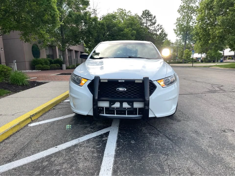 2015 Ford Taurus 6th Gen - Image 18 of 18