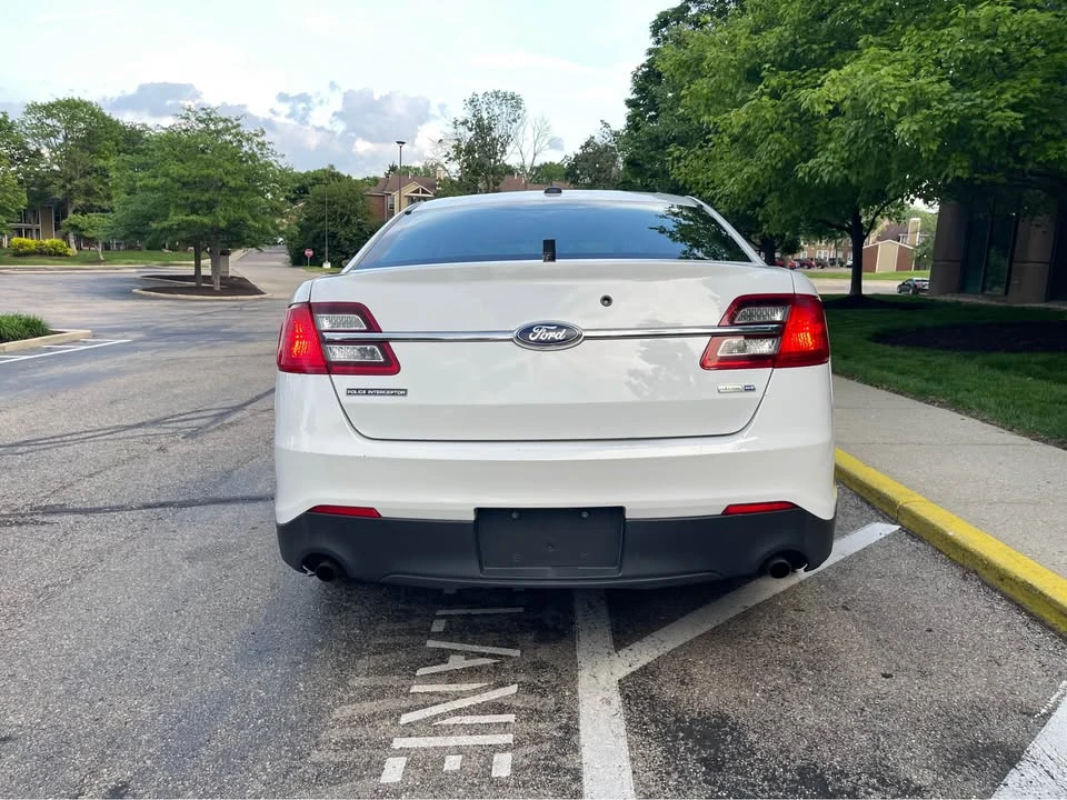 2015 Ford Taurus 6th Gen - Image 7 of 18
