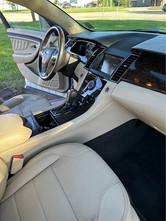 2015 Ford Taurus 6th Gen - Image 12 of 20