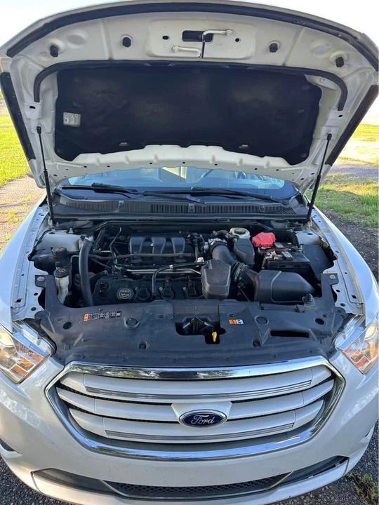2015 Ford Taurus 6th Gen - Image 19 of 20