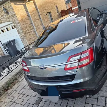 2015 Ford Taurus