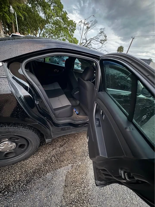 2015 Ford Taurus 6th Gen - Image 6 of 12