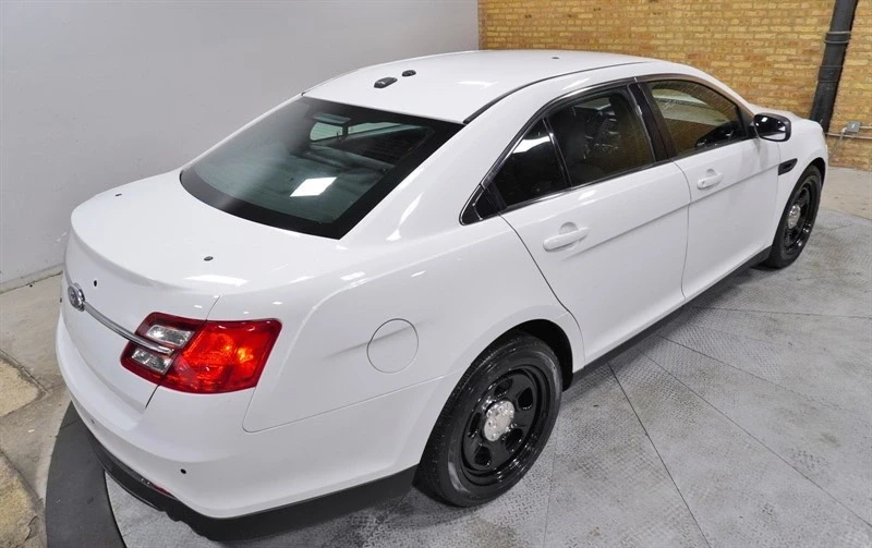 2015 Ford Taurus 6th Gen - Image 11 of 12