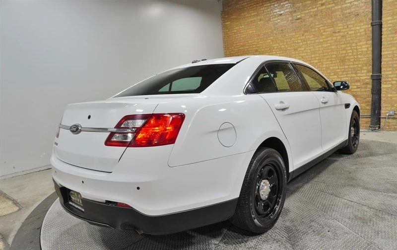 2015 Ford Taurus 6th Gen - Image 8 of 12