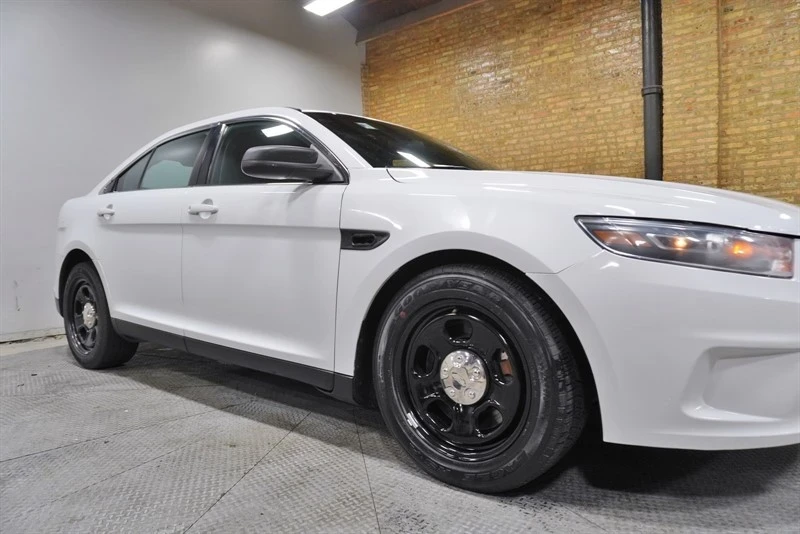 2015 Ford Taurus 6th Gen - Image 8 of 12
