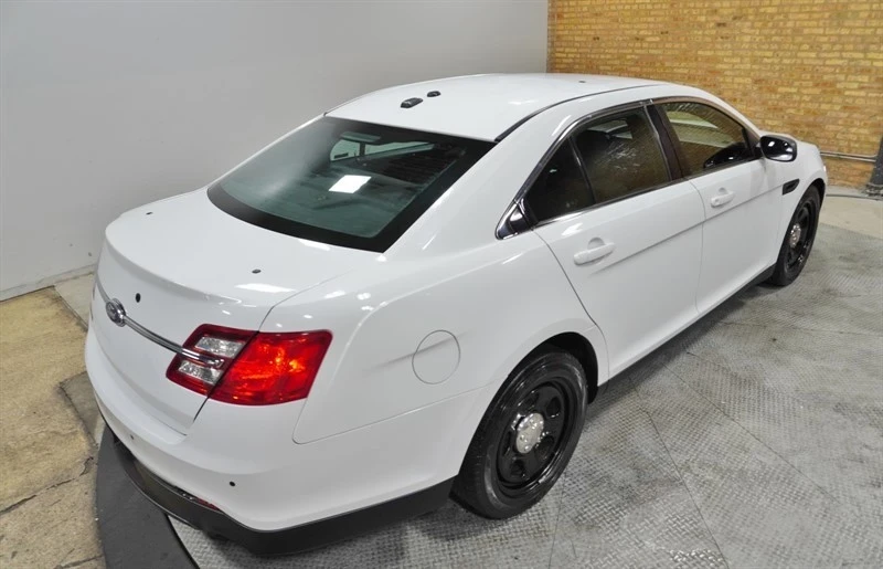 2015 Ford Taurus 6th Gen - Image 11 of 12