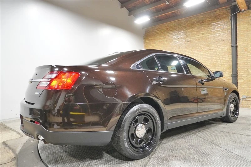 2015 Ford Taurus 6th Gen - Image 10 of 12