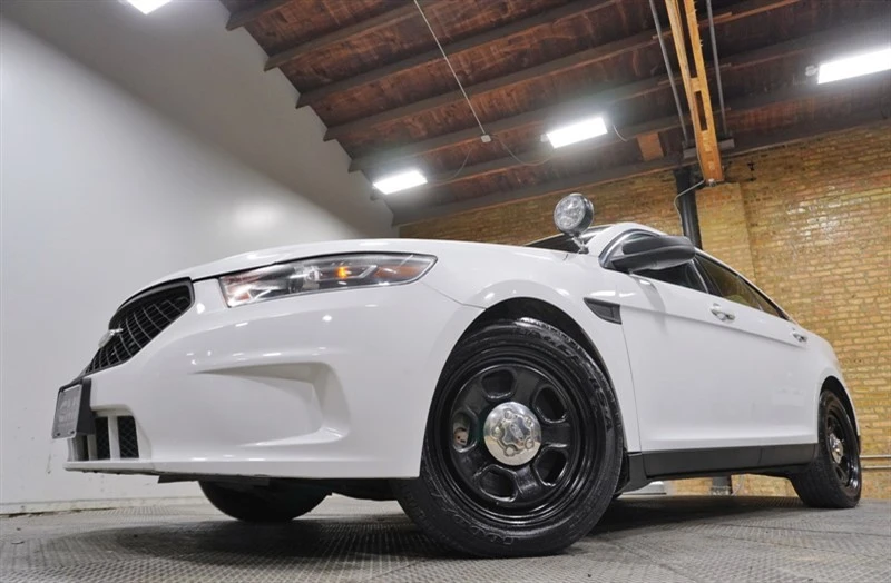 2015 Ford Taurus 6th Gen - Image 3 of 12